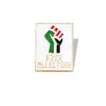 Fève en métal avec symbole de solidarité pour la Palestine, couleur verte, rouge et noire, inscription "Free Palestine", représentant la lutte et la liberté palestinienne.