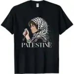 Robe noire avec illustration d'une femme portant un keffieh palestinien, symbolisant la culture et la résistance palestinienne, avec le texte "Palestine" en dessous.
